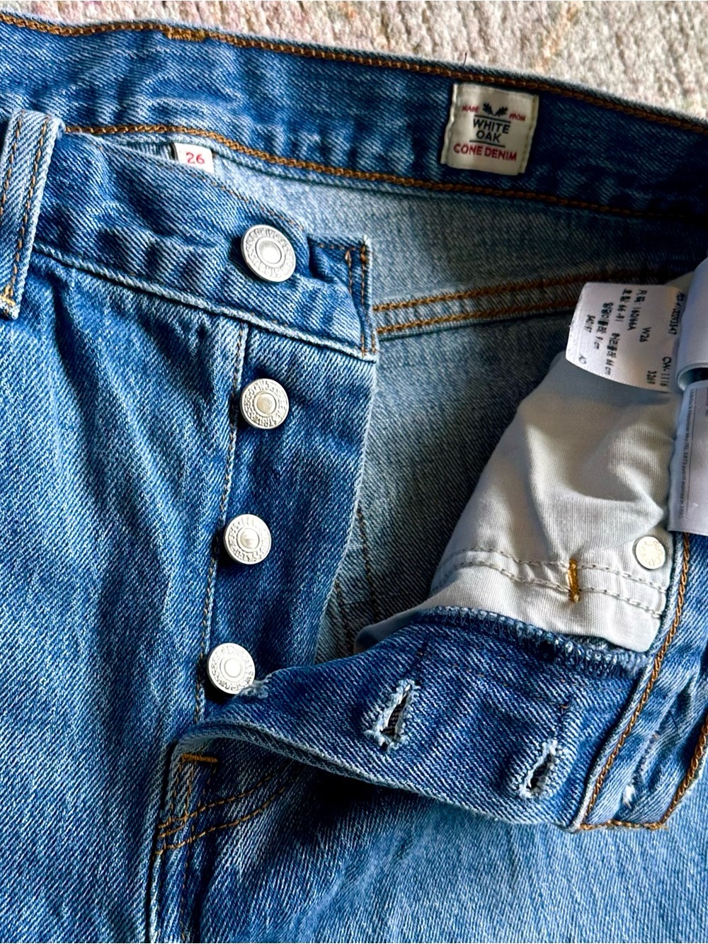 Levi's White Oak Cone Denim Women’s Cutoff Jeans - Picture 3 of 5